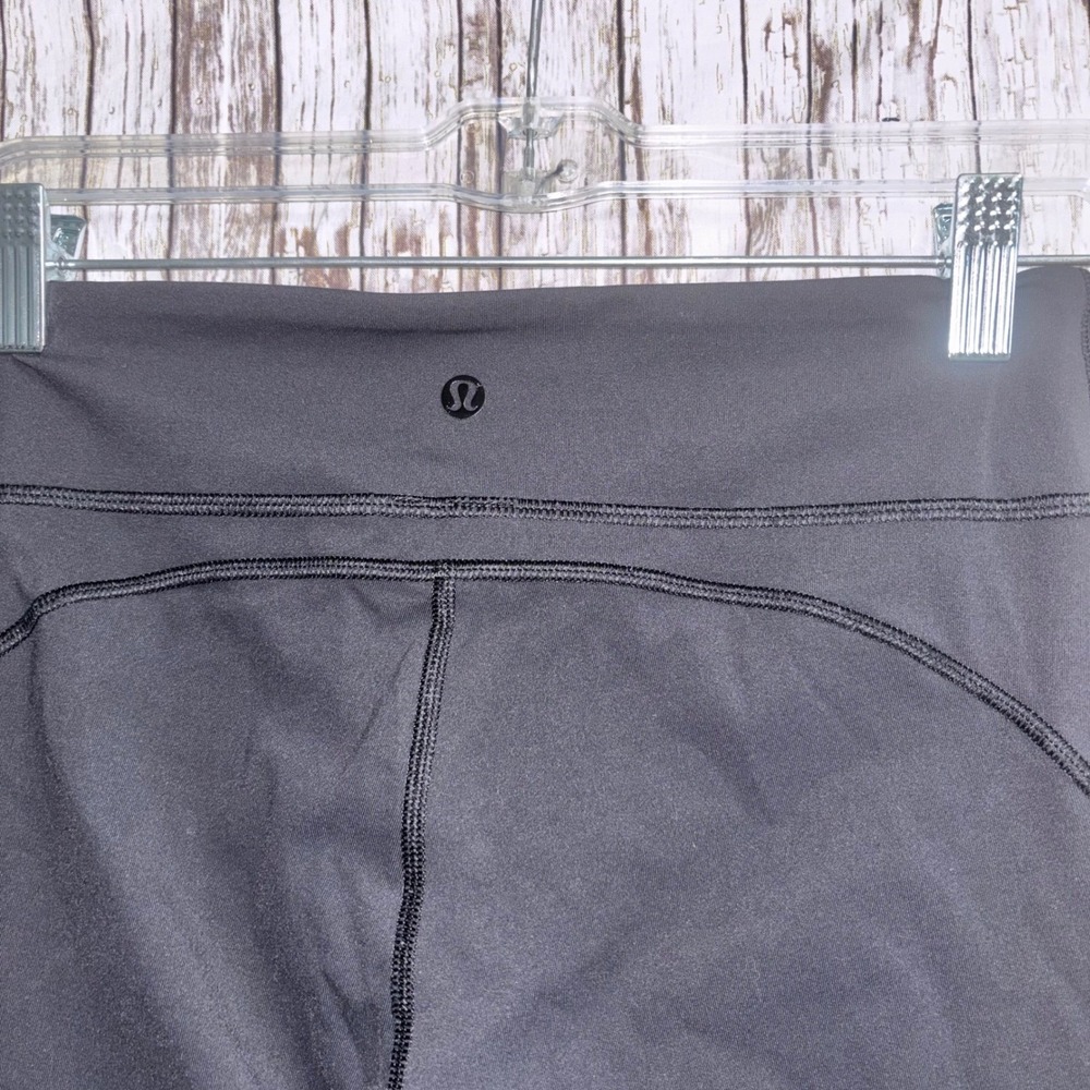 Lululemon Black Cropped Leggings Mesh Panel Athleisure Workout Activewear Size 6 - Picture 4 of 5